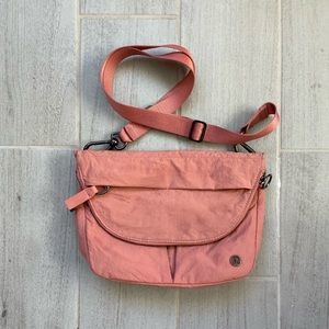 lululemon pink all night festival cross body bag 5l